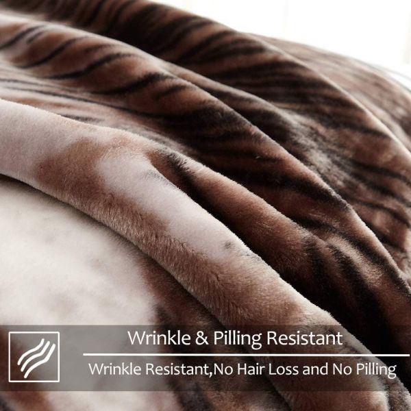 Heavy Korean Mink Fleece Blanket – 2 Ply Reversible 520GSM Silky Soft Plush Warm Blanket for Autumn Winter, Dark Wolf/Wolf